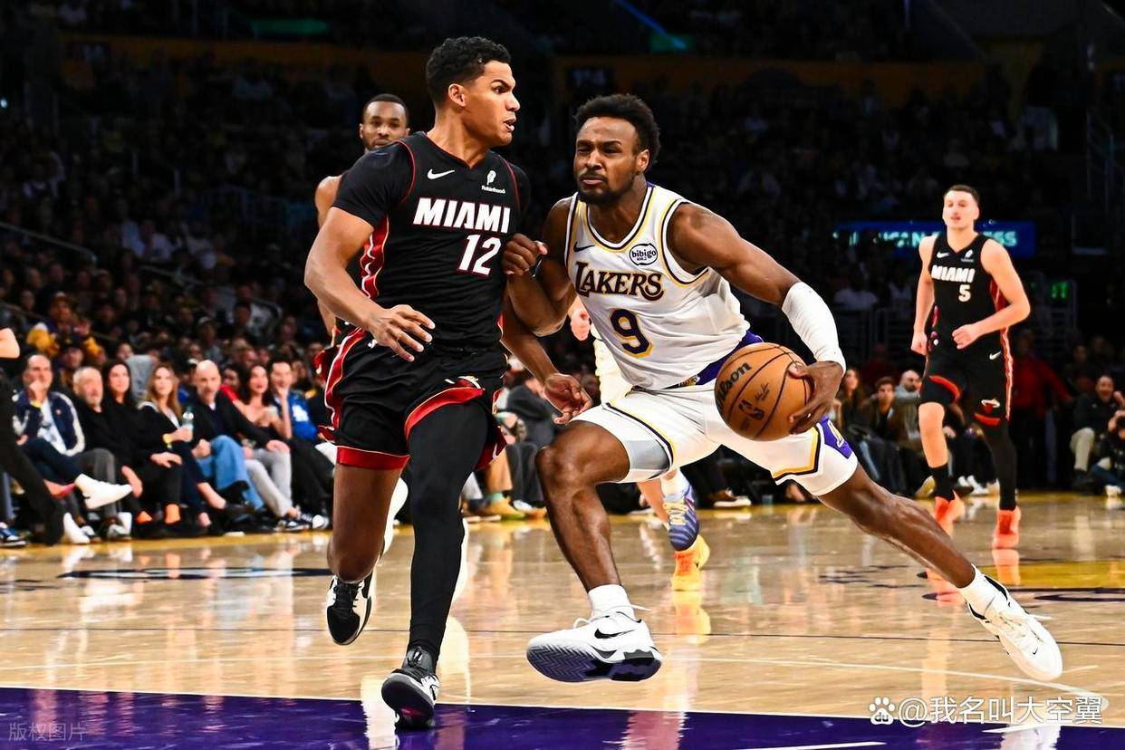 星空入口官网-关于德国杯关键时刻再迎强敌；洛杉矶湖人造点机会；主帅态度：更衣室稳定；轮换策略成焦点的信息